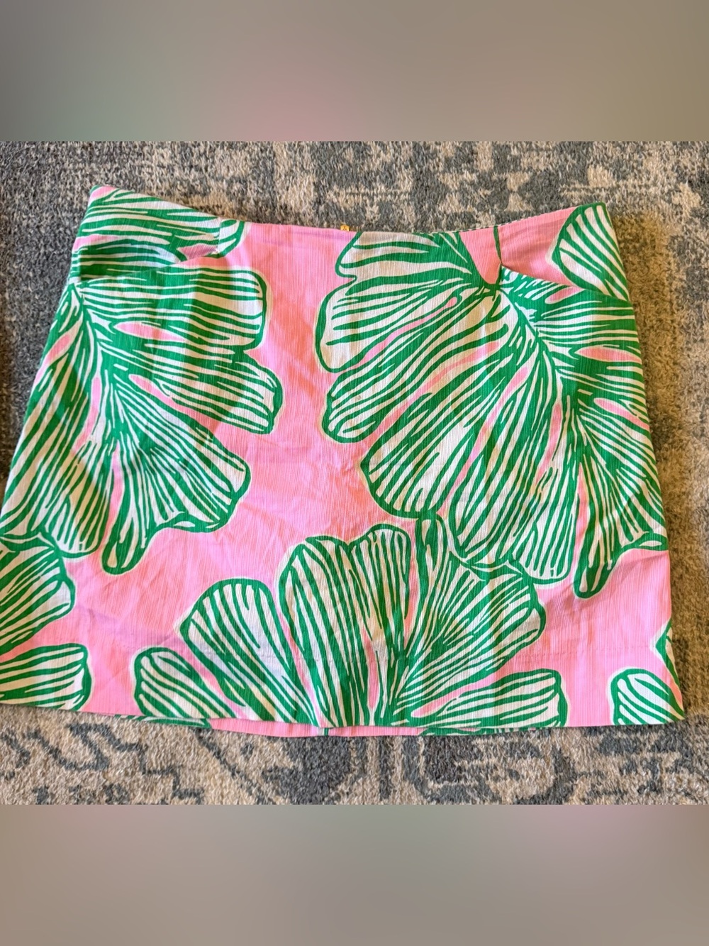 Lilly Pulitzer Pink skort with Green Leaf Print